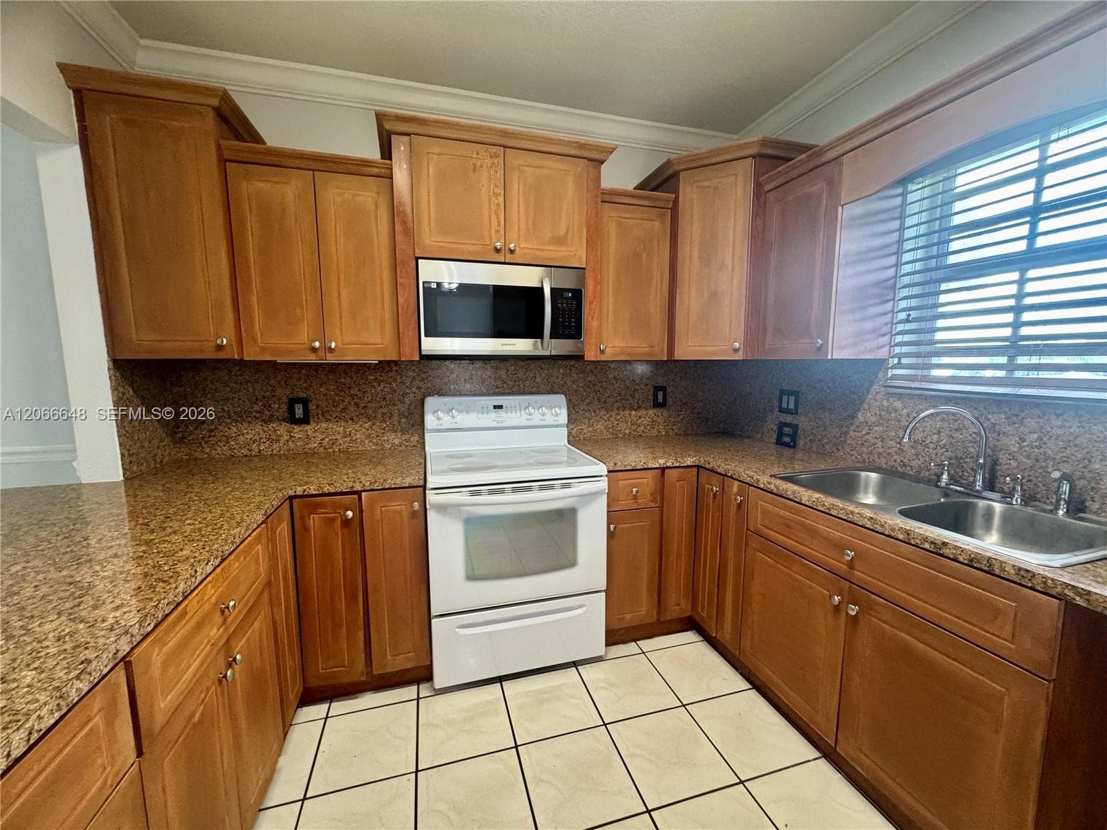 MISTY POINT VILLAS CONDO · #105G in Hialeah Gardens - Photo 6