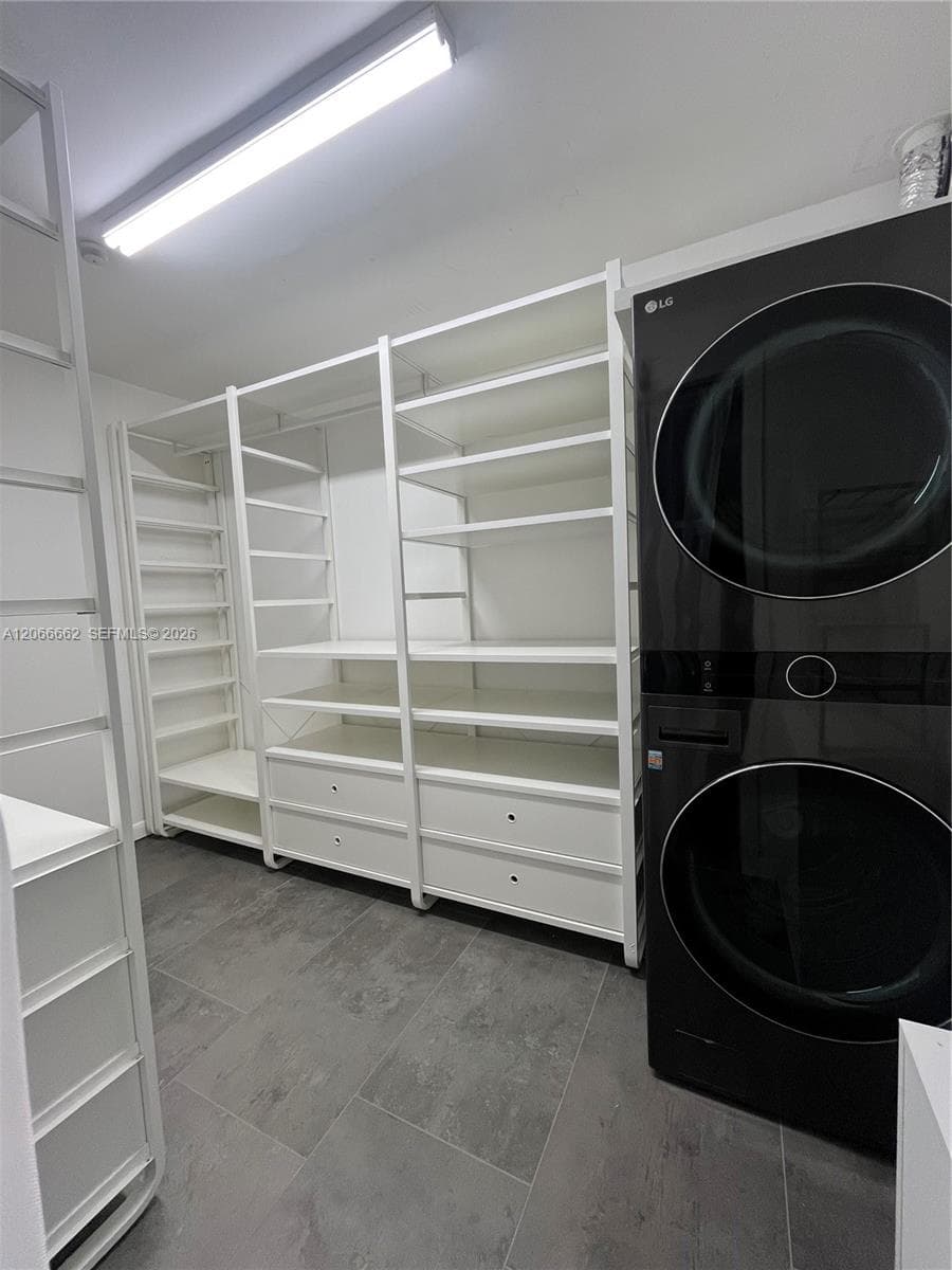 LaCanadien · #507 in North Miami Beach - Photo 16