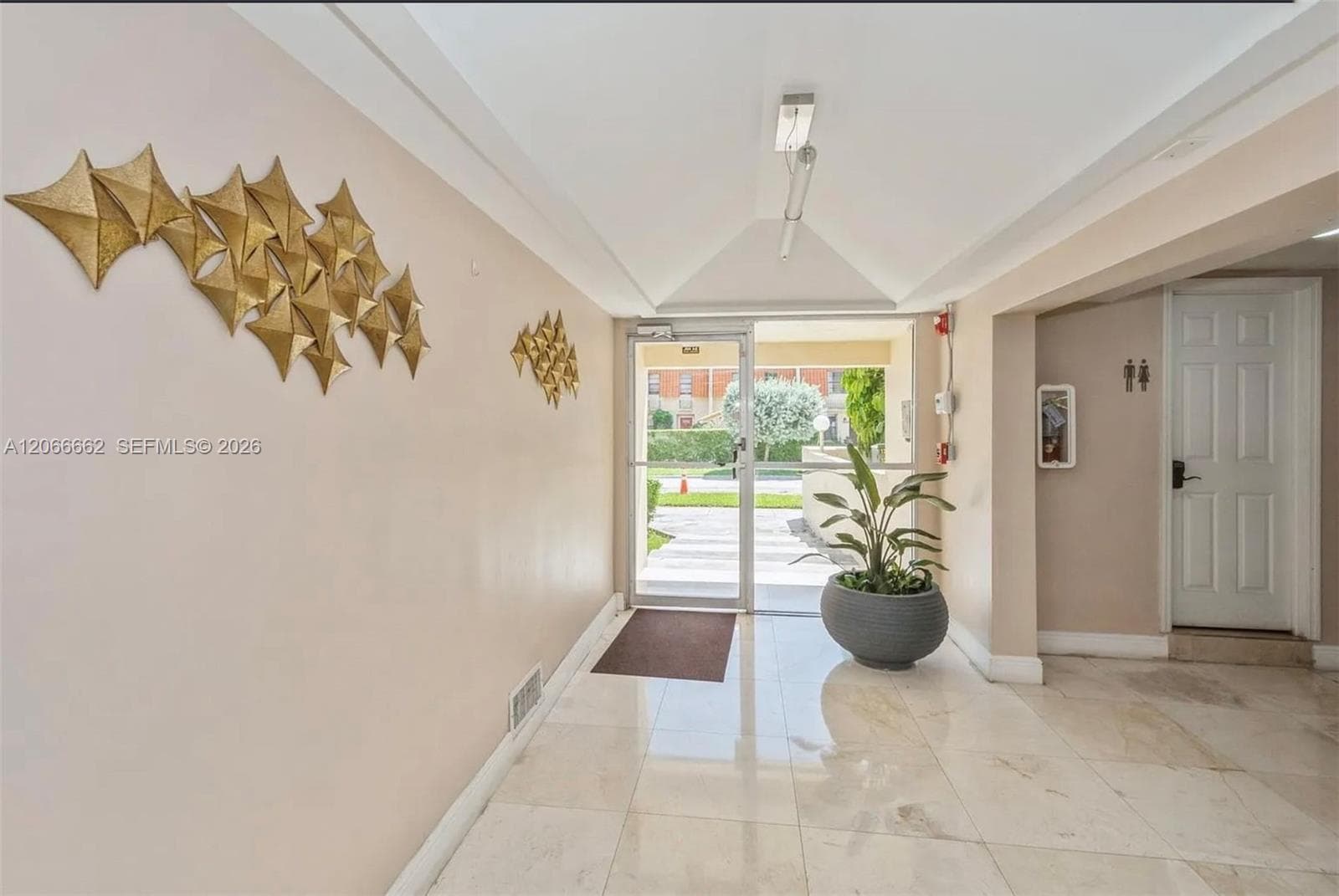 LaCanadien · #507 in North Miami Beach - Photo 24