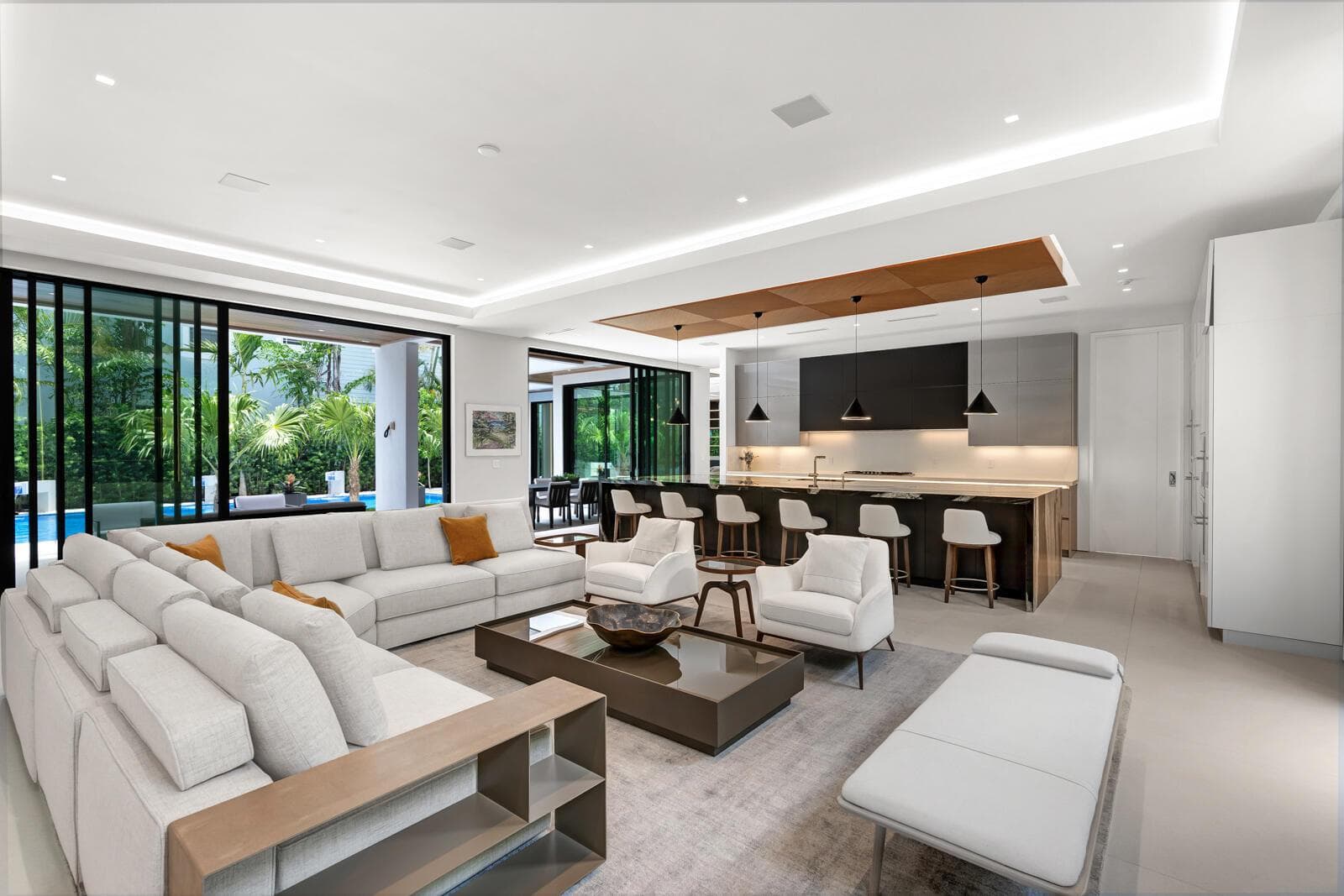 LG101281-MLS
