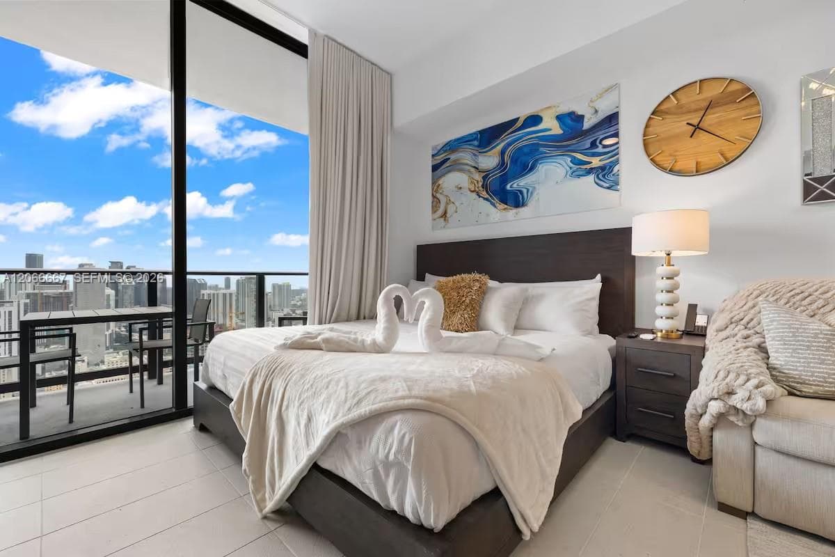 Gale Hotel & Residences (Natiivo) · #PH-4912 in Miami - Photo 3