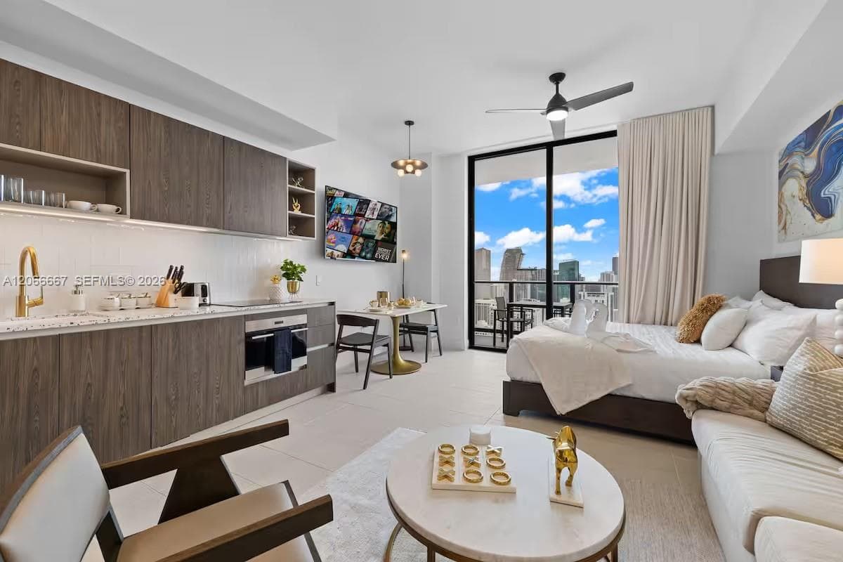 Gale Hotel & Residences (Natiivo) · #PH-4912 in Miami - Photo 14