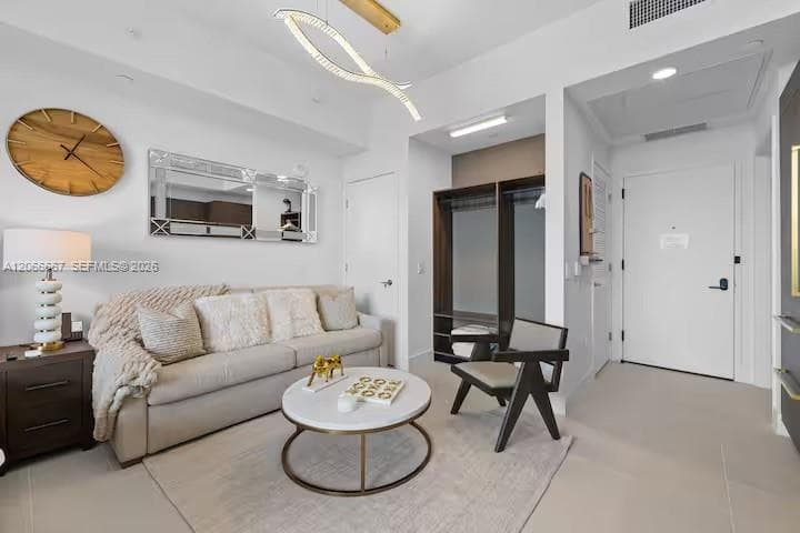 Gale Hotel & Residences (Natiivo) · #PH-4912 in Miami - Photo 8