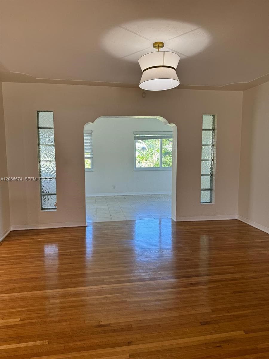 431 Candia Ave photo 26