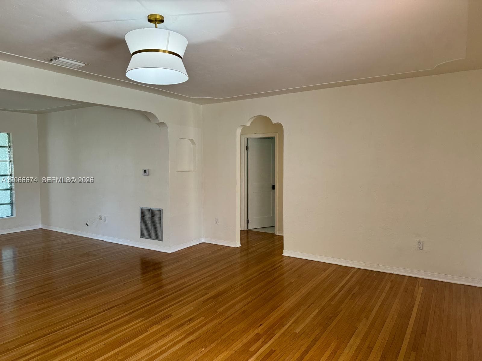431 Candia Ave photo 22