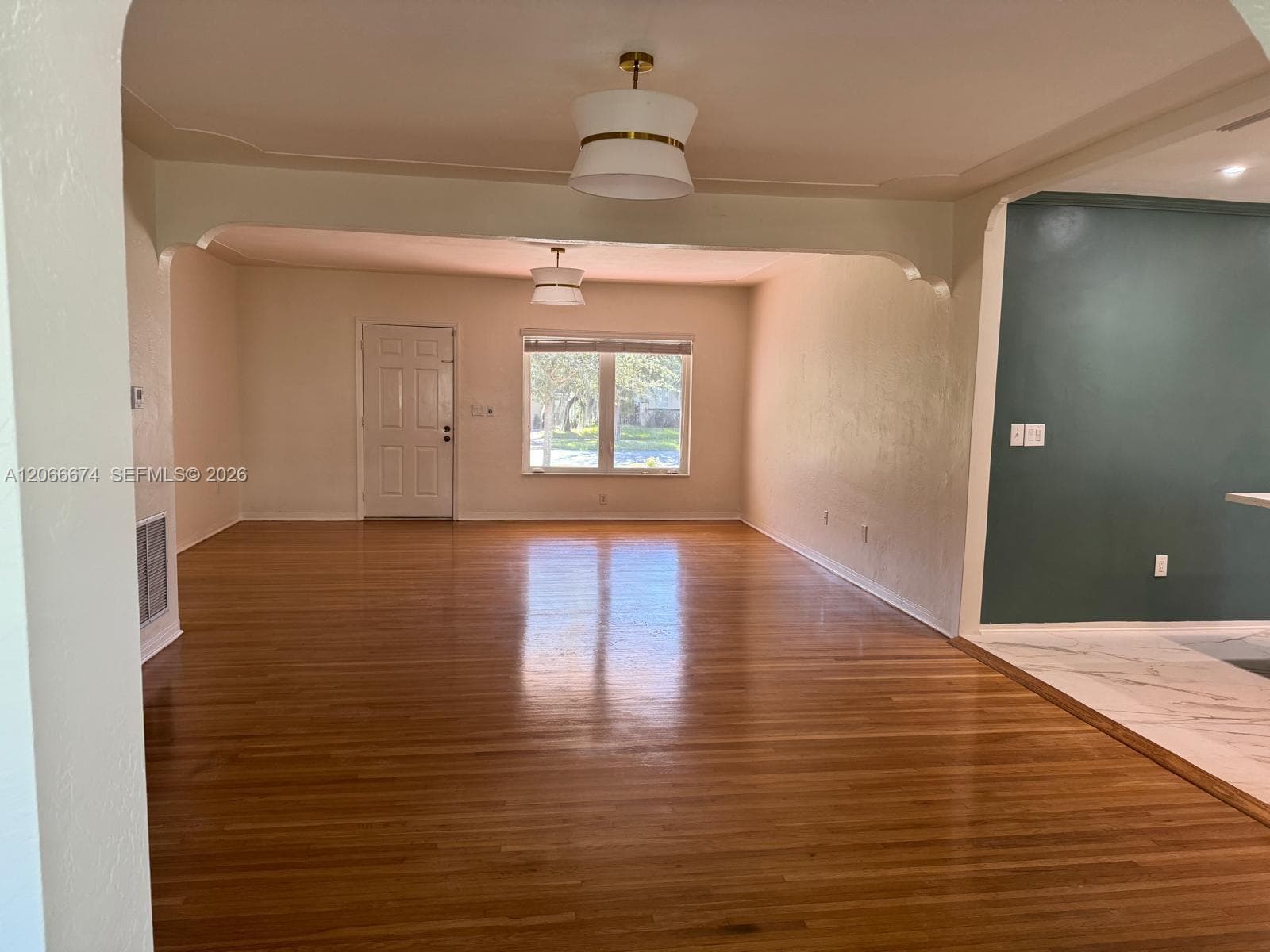 431 Candia Ave photo 20