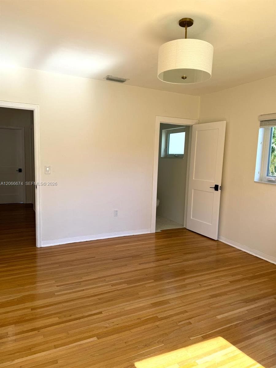 431 Candia Ave photo 25
