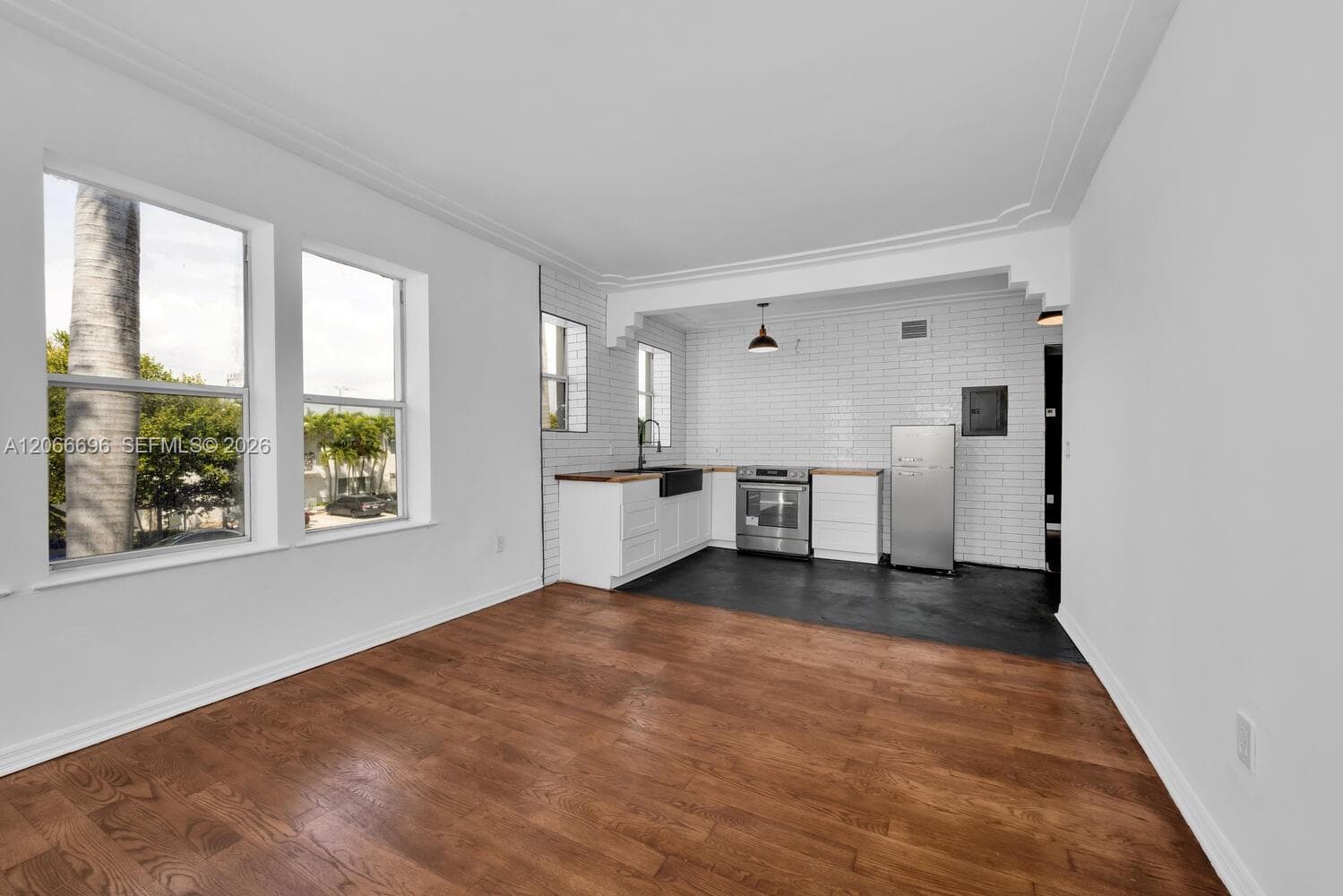 PENN PLAZA CONDO · #201 in Miami Beach - Photo 11
