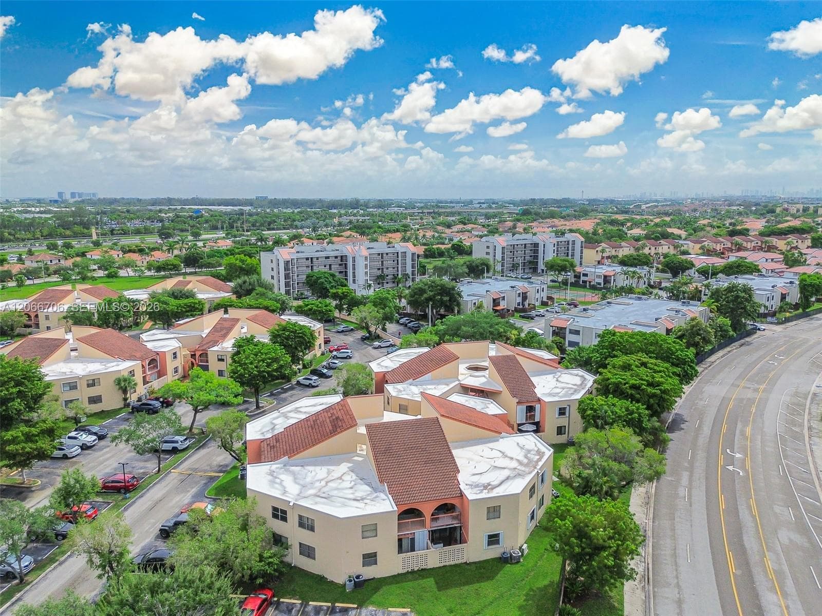 WEST FONTAINE · #102-9 in Miami - Photo 32