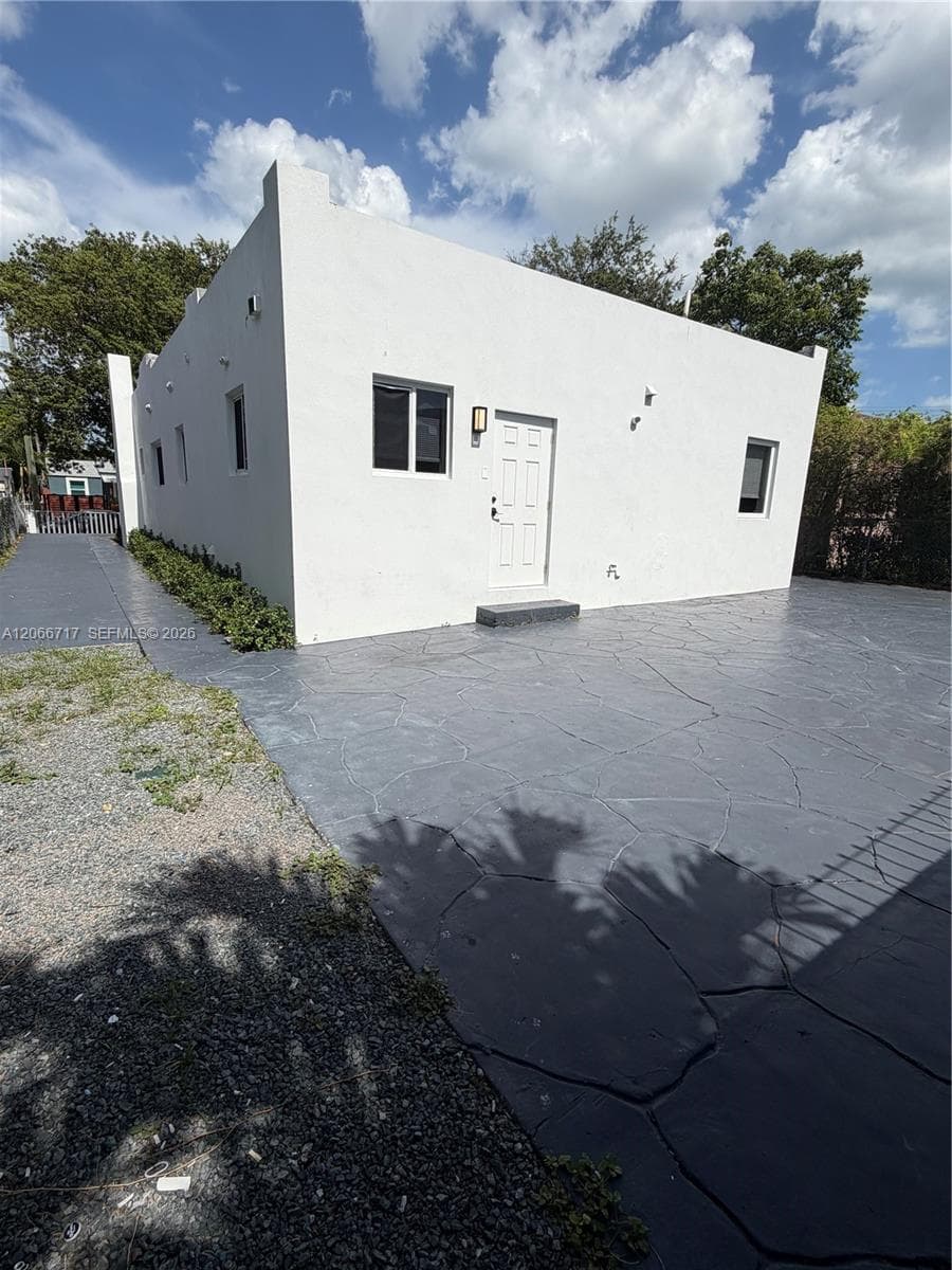328 SW 15th Ave #- photo 24