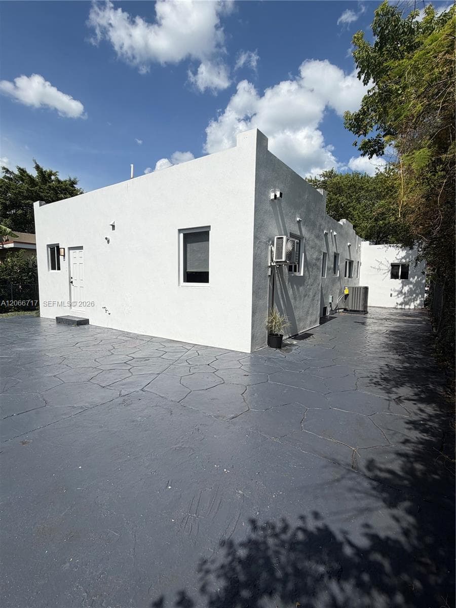 328 SW 15th Ave #- photo 25