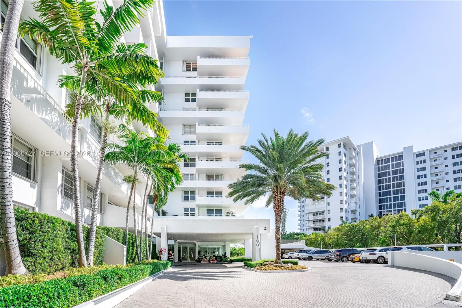 Commodore Club South · #1207 in Key Biscayne - Photo 2