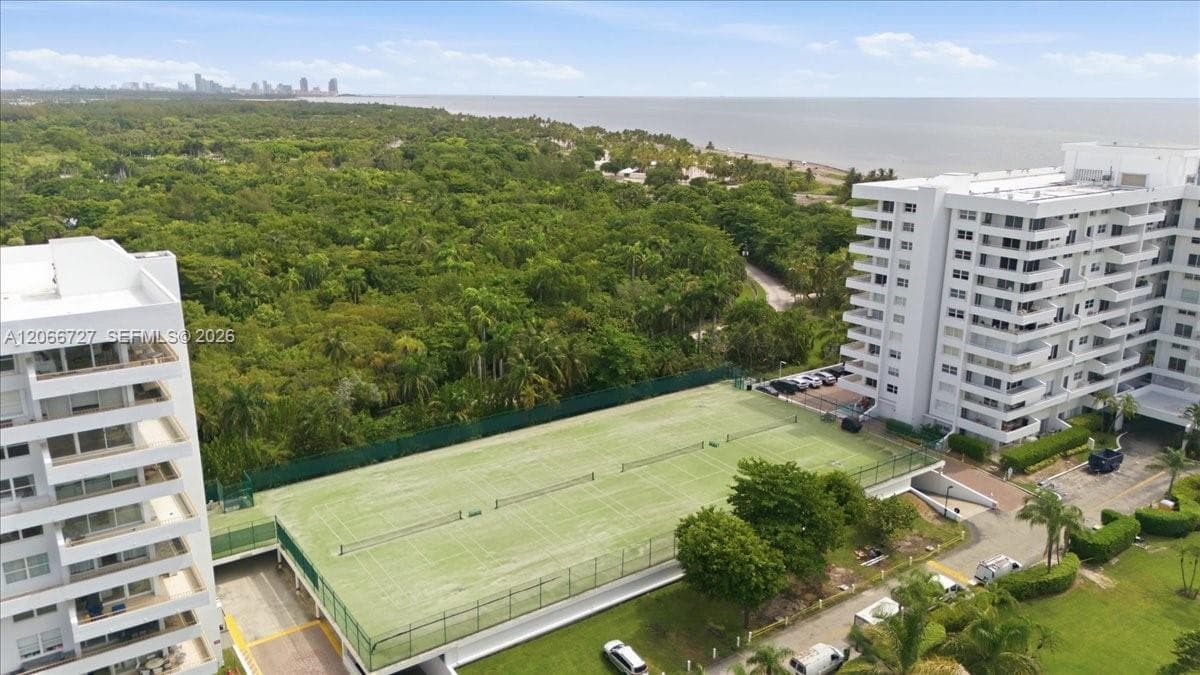 Commodore Club South · #1207 in Key Biscayne - Photo 46