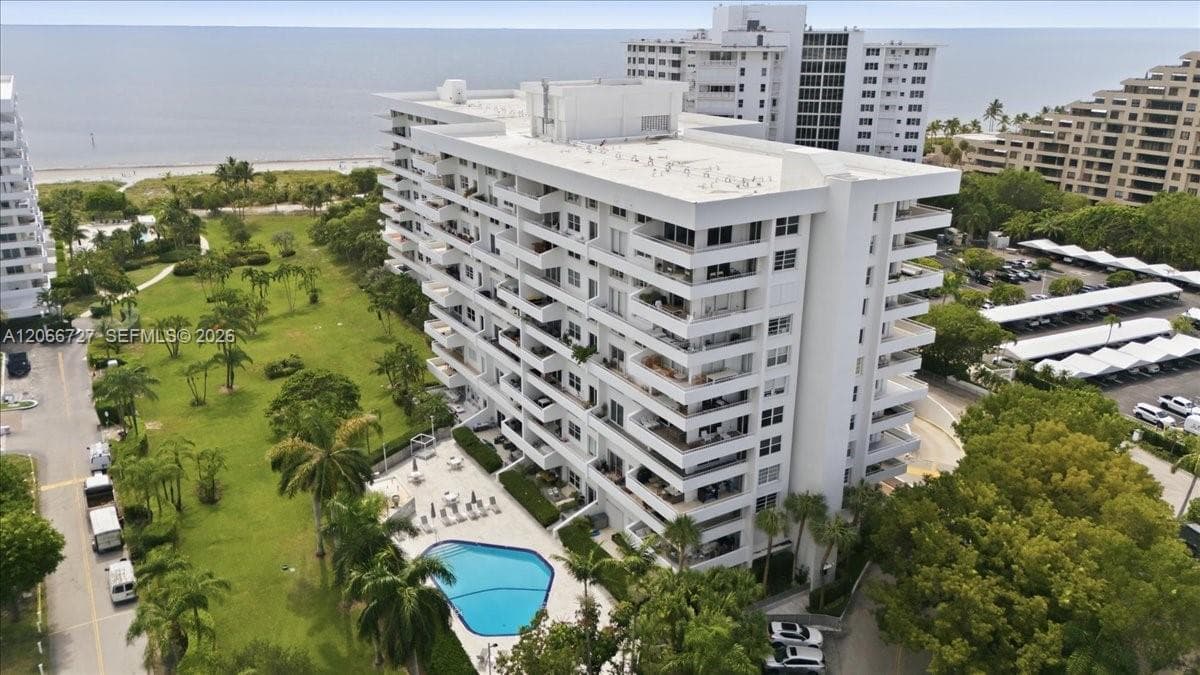 Commodore Club South · #1207 in Key Biscayne - Photo 43