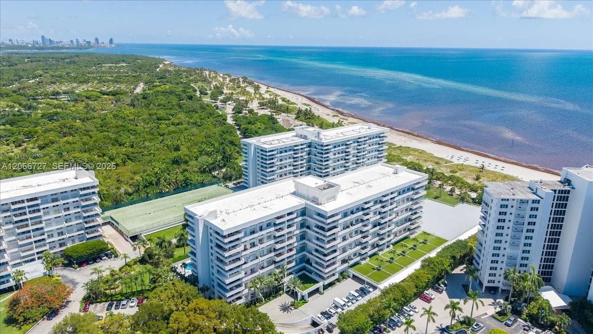 Commodore Club South · #1207 in Key Biscayne - Photo 49