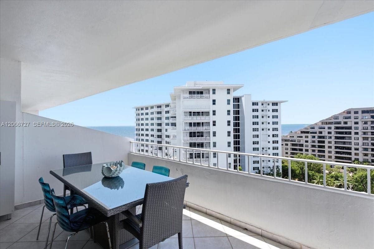 Commodore Club South · #1207 in Key Biscayne - Photo 33