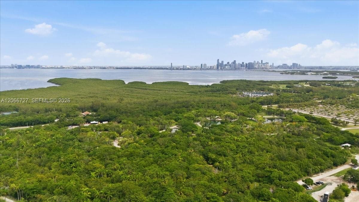 Commodore Club South · #1207 in Key Biscayne - Photo 51
