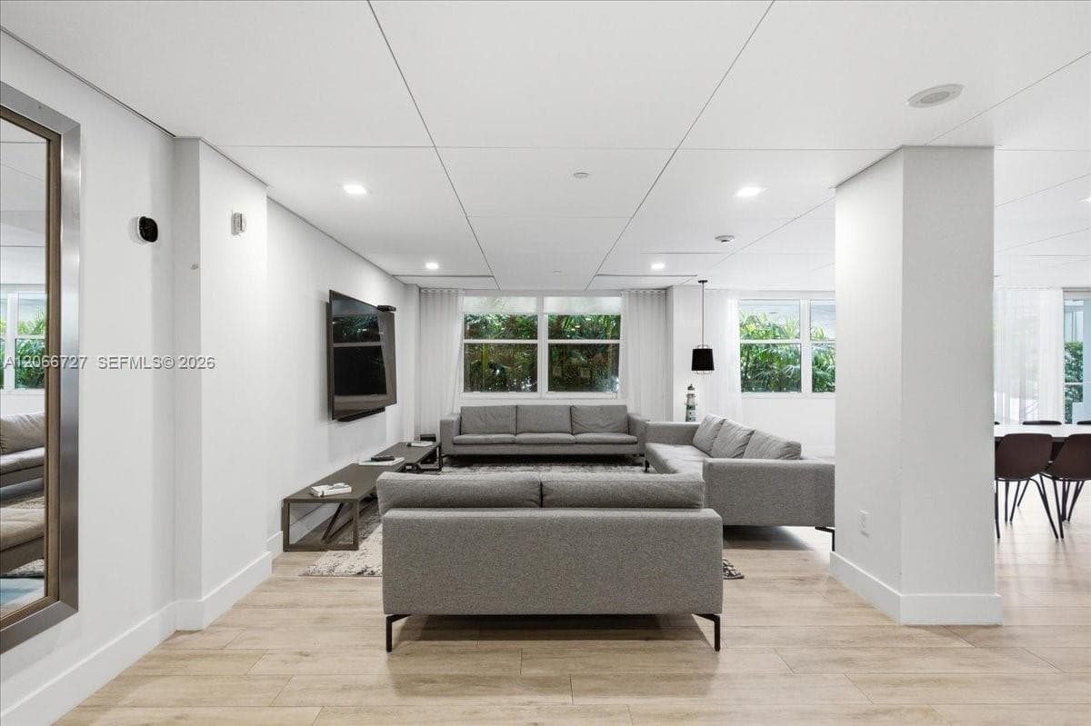 Commodore Club South · #1207 in Key Biscayne - Photo 39