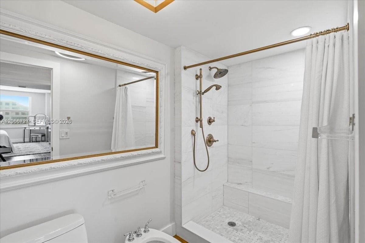 Commodore Club South · #1207 in Key Biscayne - Photo 25