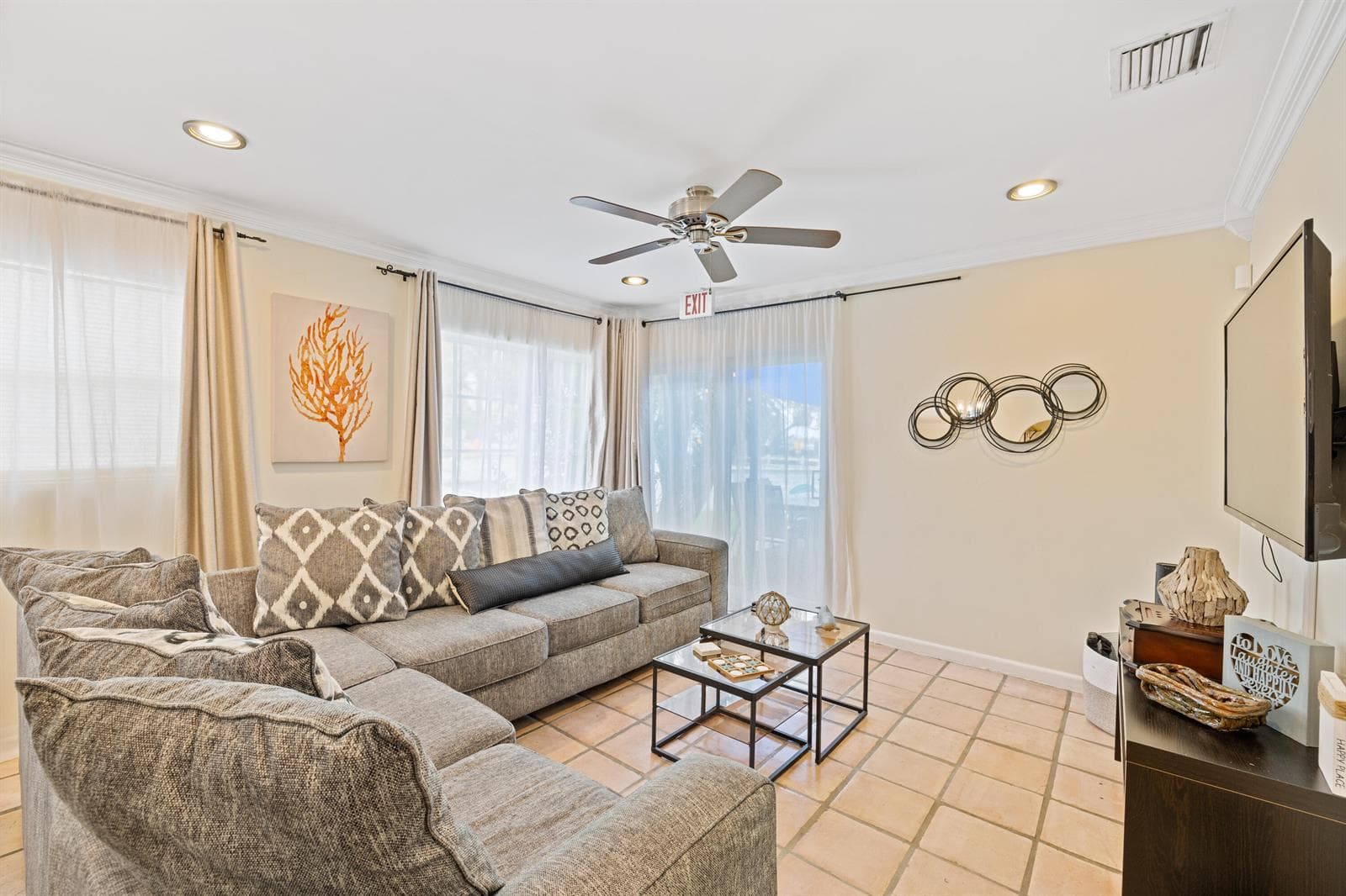 400 45th St. -31