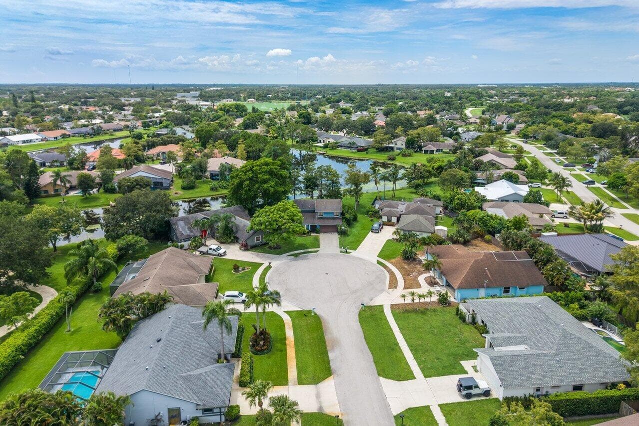 050-1726TreehavenCourt-Wellington-FL-334