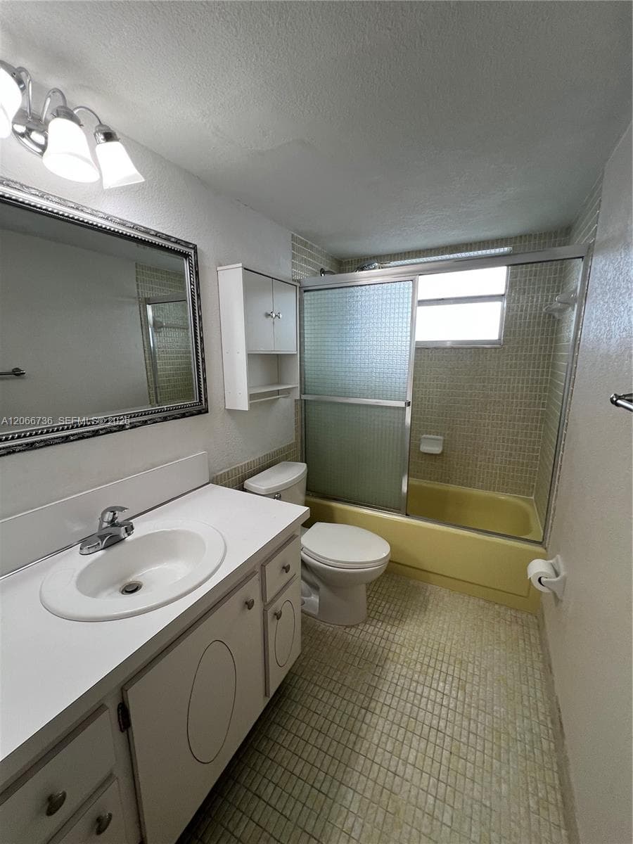 JADE WINDS GROUP - · #509-1 in Miami - Photo 8