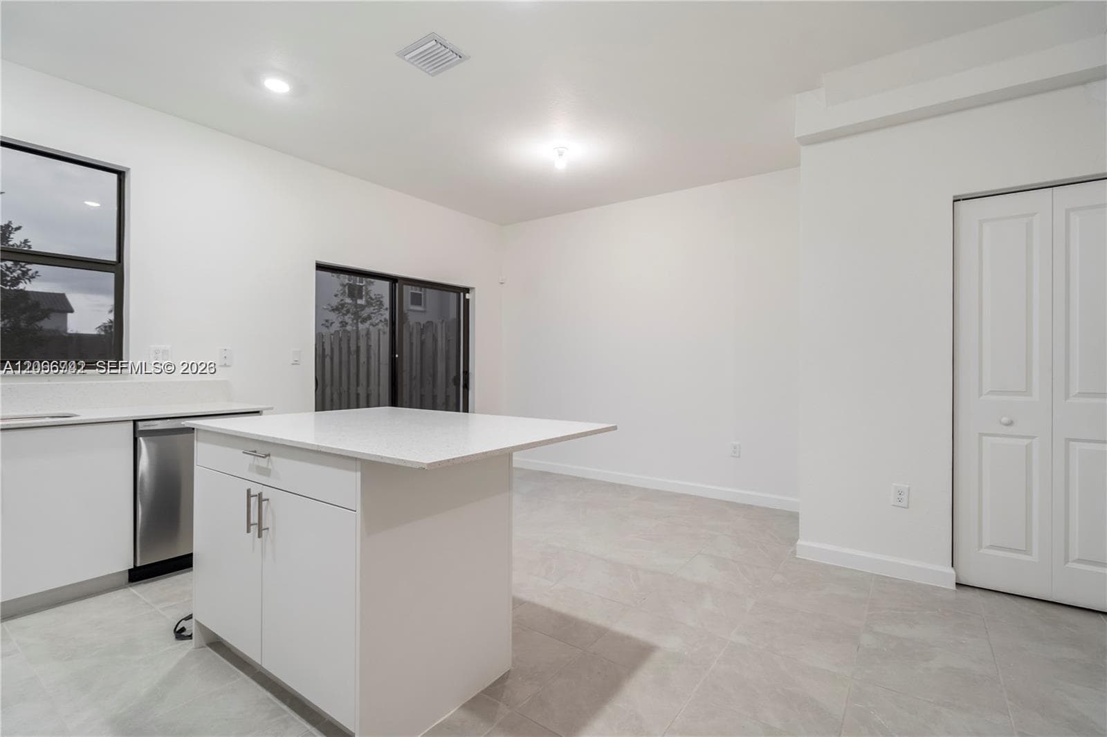 11789 SW 245th Ter photo 7