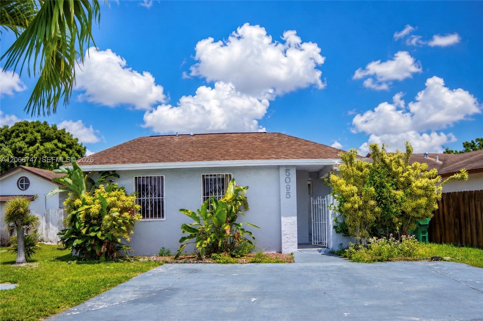 5095 NW 195th Ln photo 1
