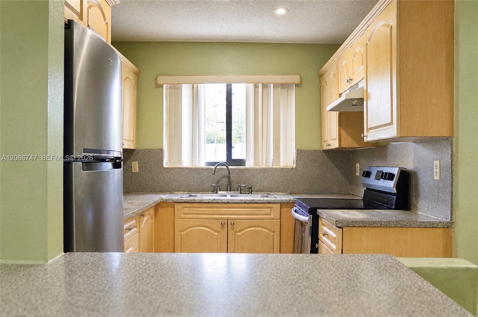 5095 NW 195th Ln photo 4