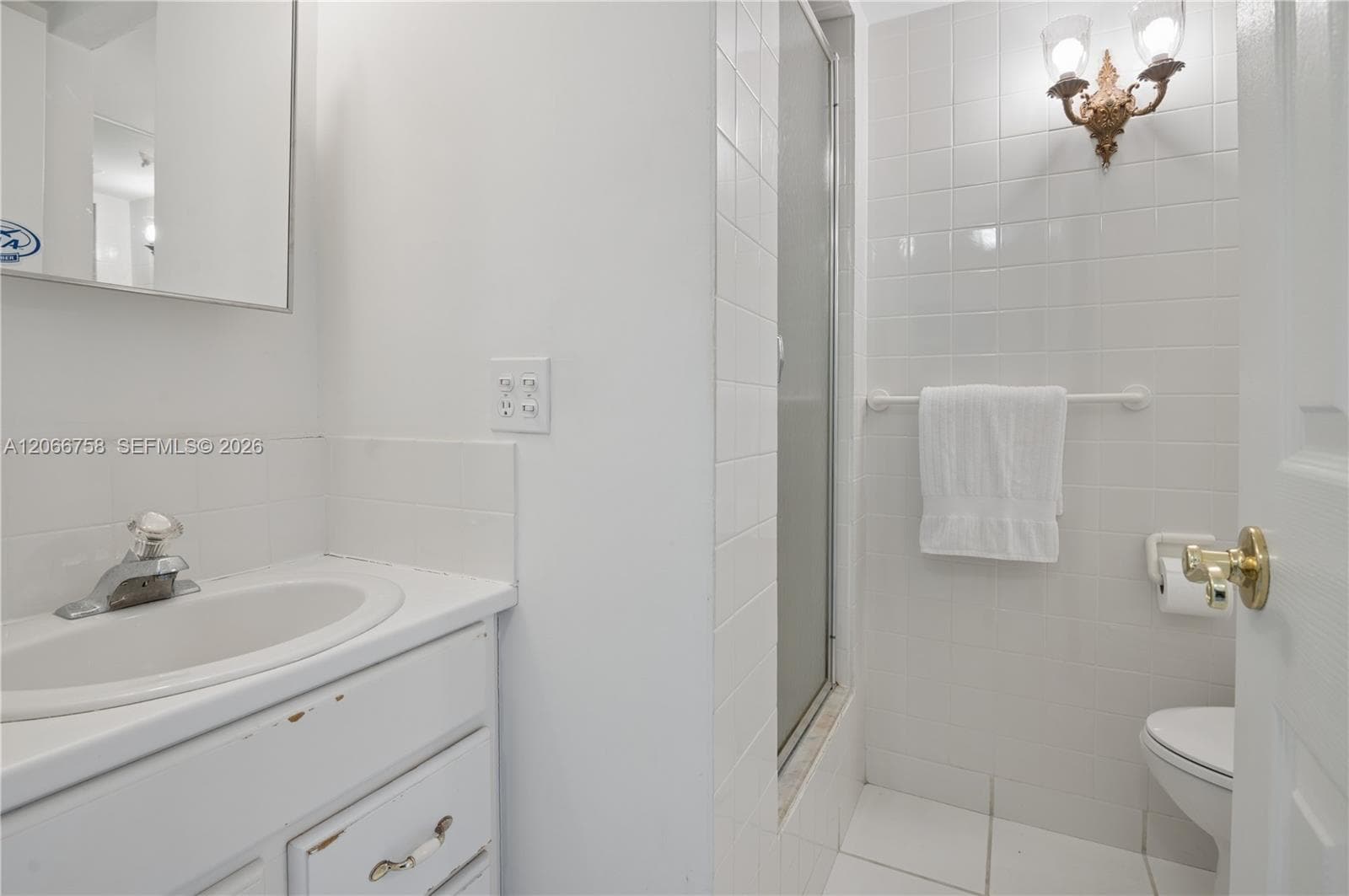 FAIRWAYS RIVIERA · #830 in Hallandale Beach - Photo 7