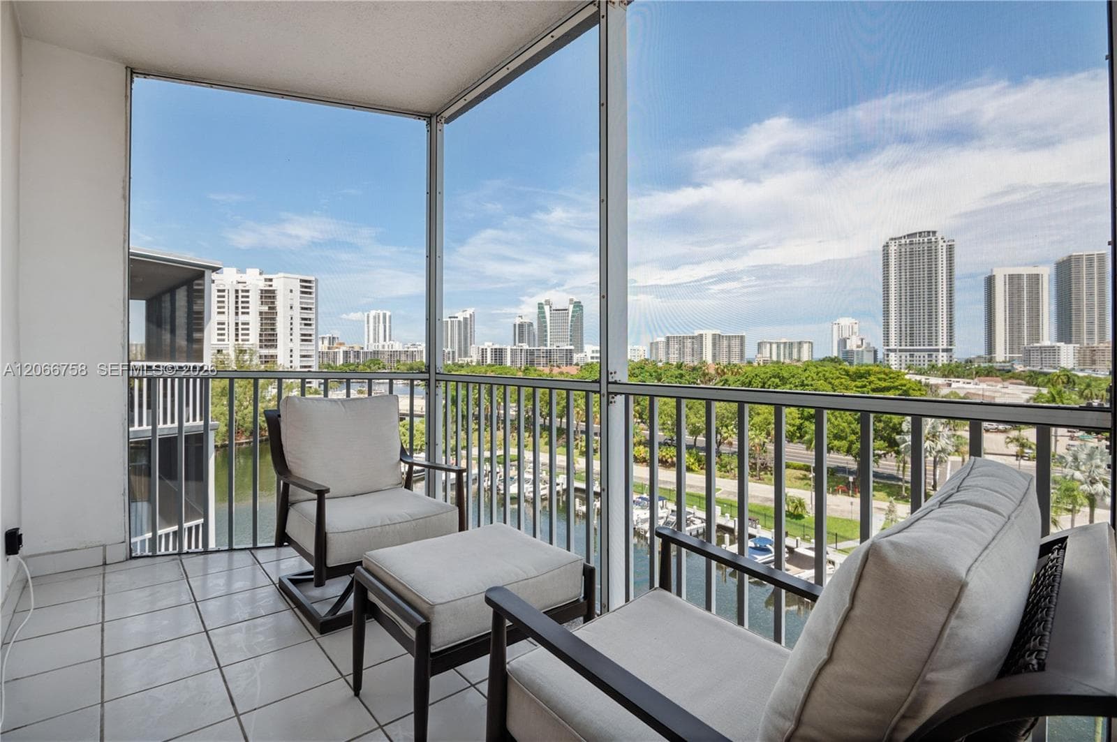 FAIRWAYS RIVIERA · #830 in Hallandale Beach - Photo 3