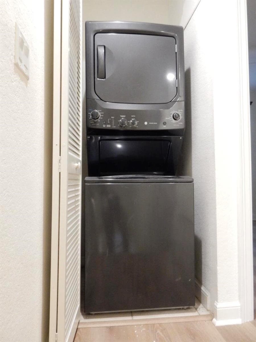 washer & dryer