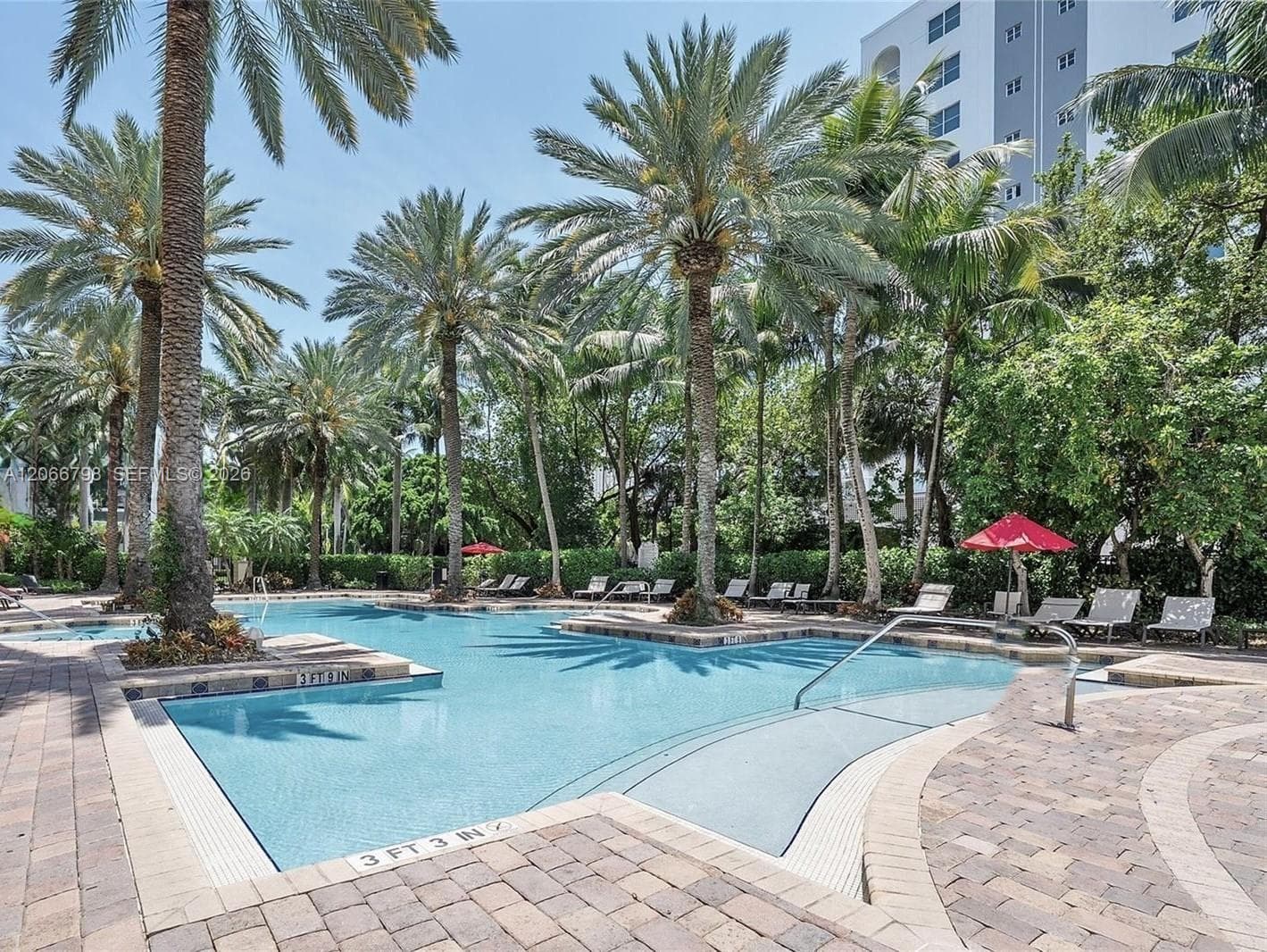 Porto Bellagio · #1501 in Sunny Isles Beach - Photo 42