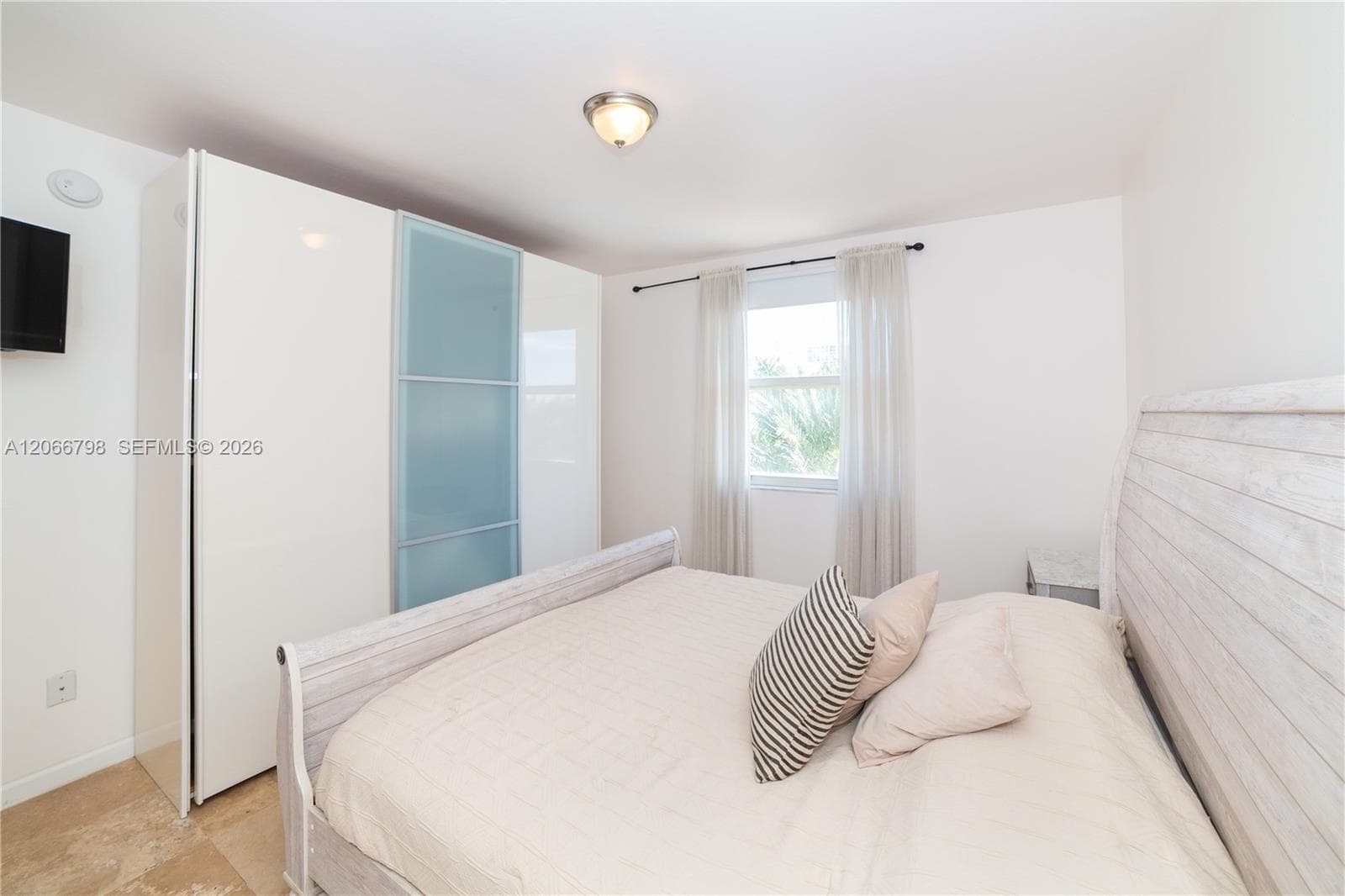 Porto Bellagio · #1501 in Sunny Isles Beach - Photo 17