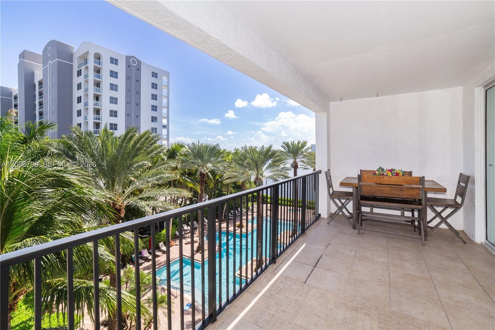 Porto Bellagio · #1501 in Sunny Isles Beach - Photo 36