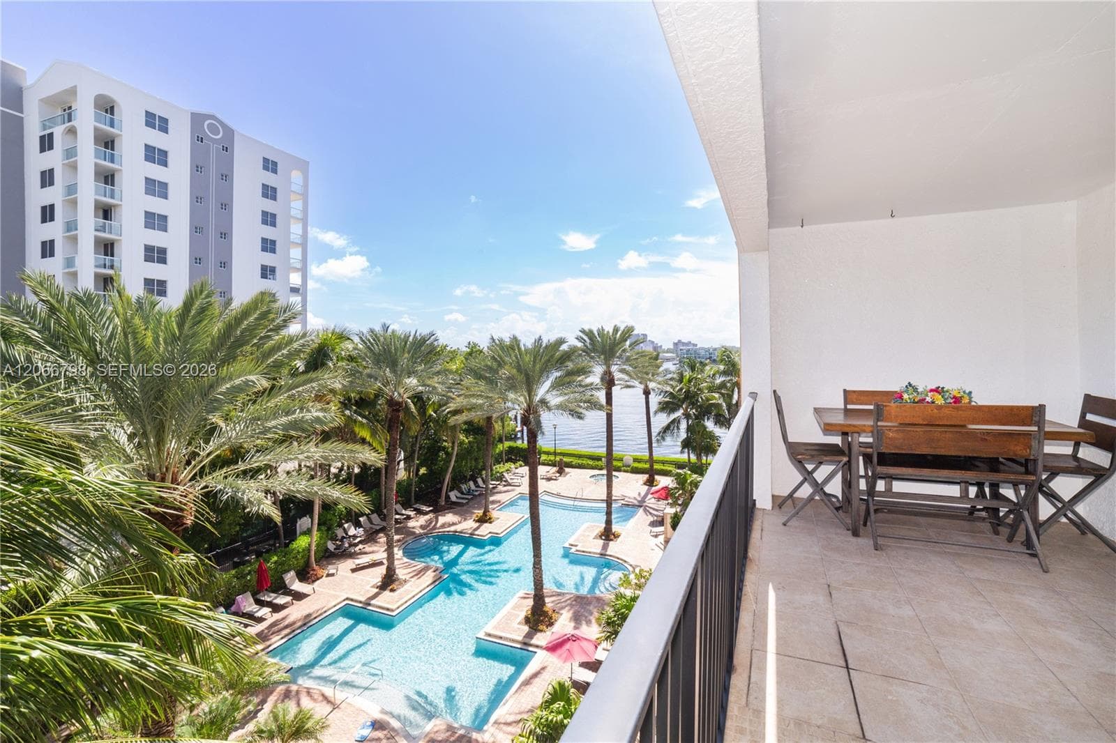 Porto Bellagio · #1501 in Sunny Isles Beach - Photo 34