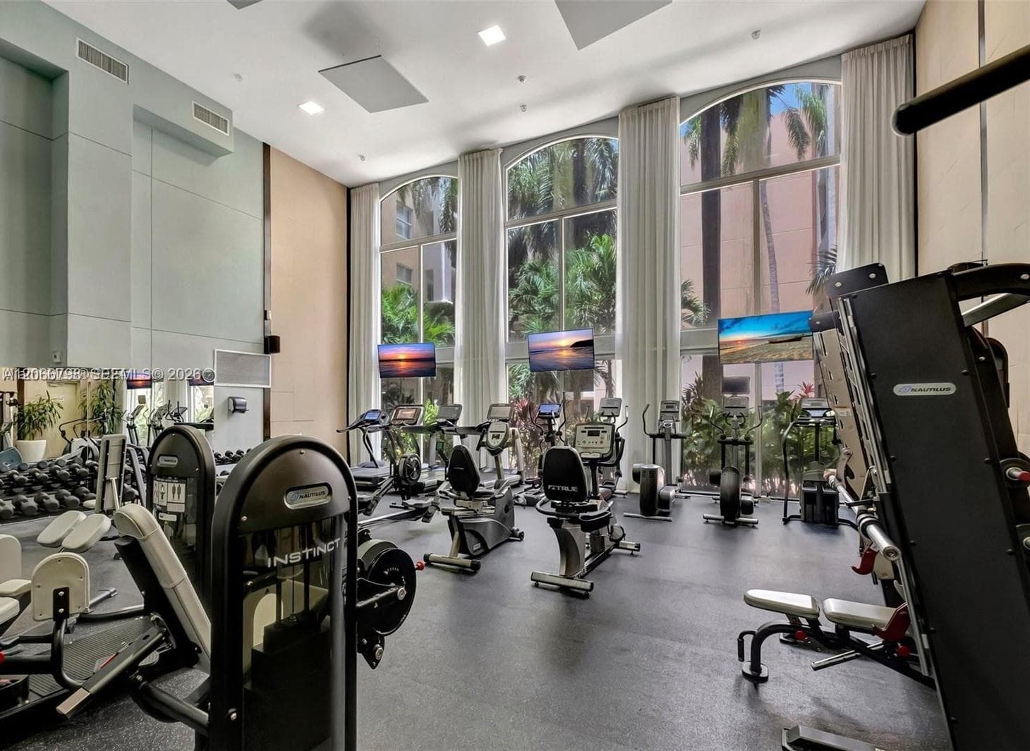 Porto Bellagio · #1501 in Sunny Isles Beach - Photo 44