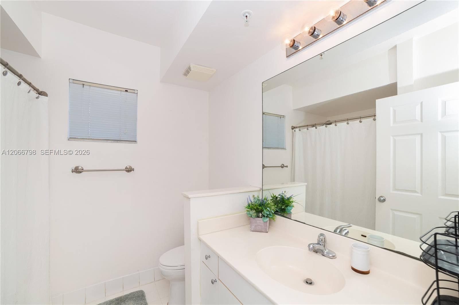 Porto Bellagio · #1501 in Sunny Isles Beach - Photo 25