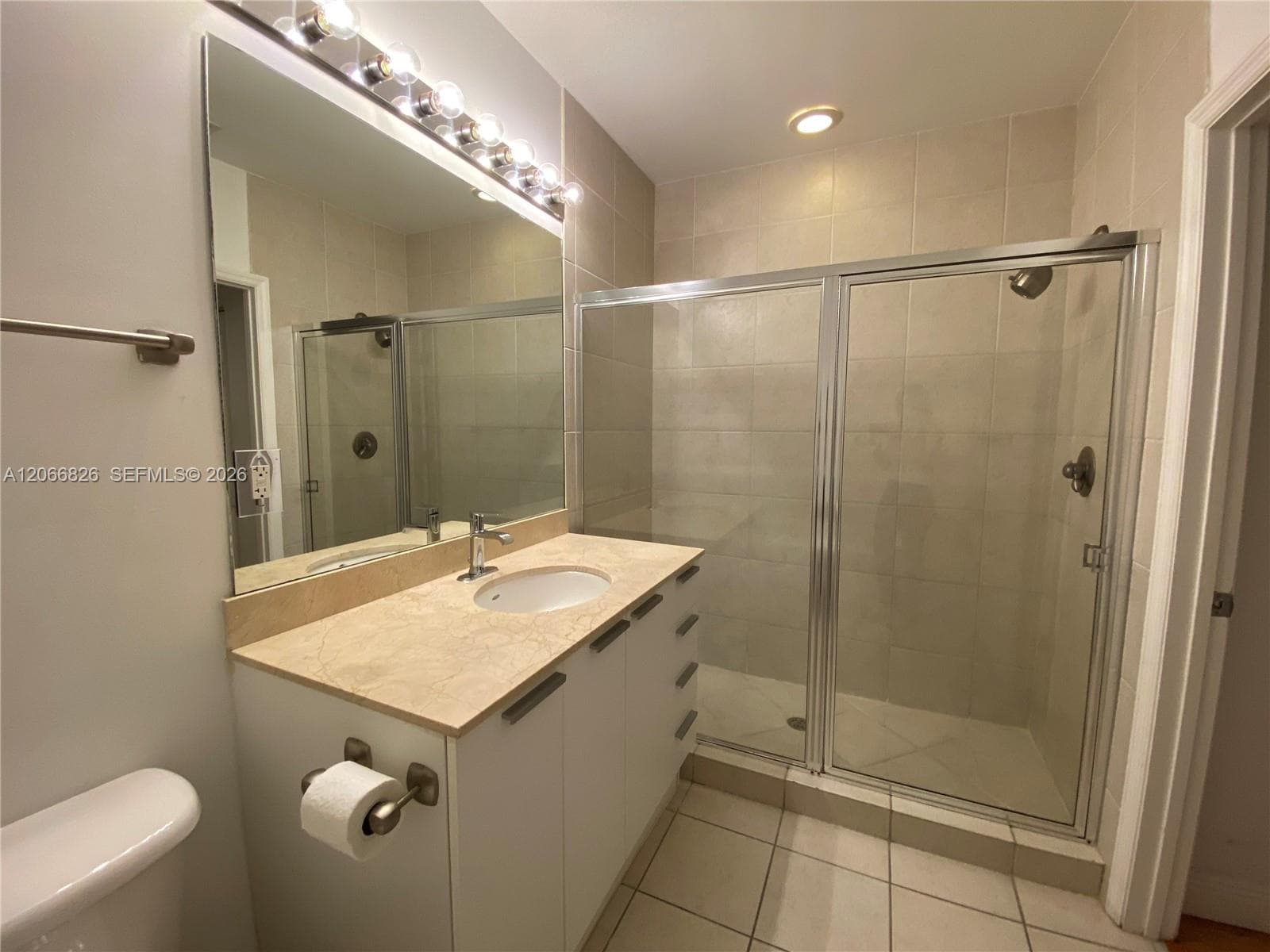 HOLLYWOOD STATION RES CON · #1025 in Hollywood - Photo 14