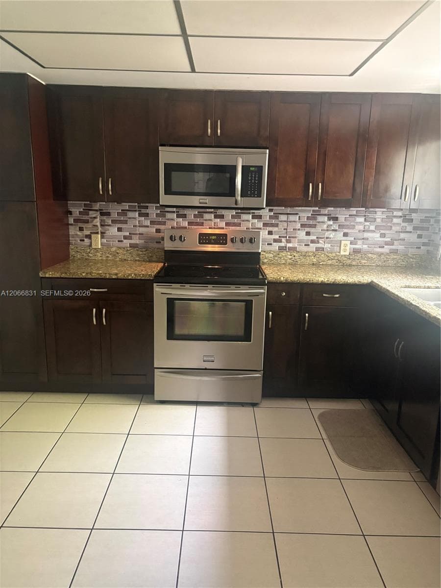 17919 NW 66th Ct photo 5
