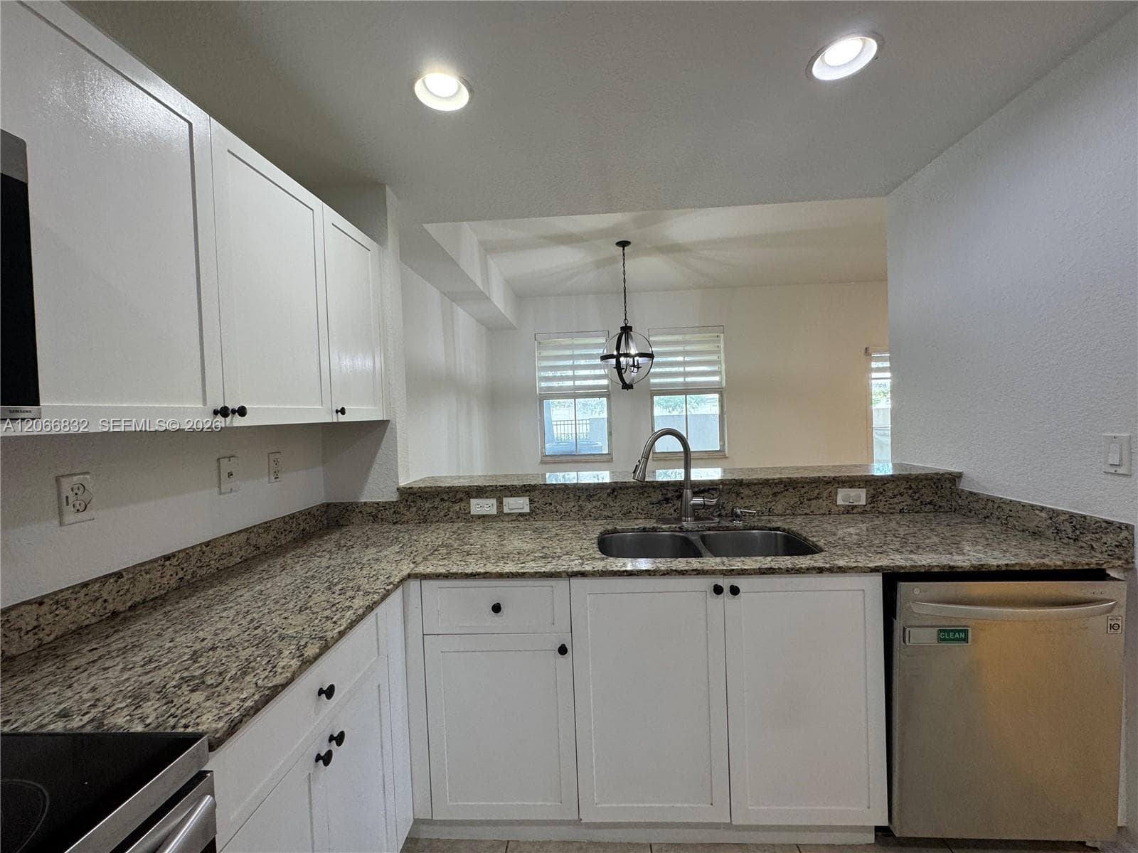 CORONADO AT DORAL · #113 in Doral - Photo 45
