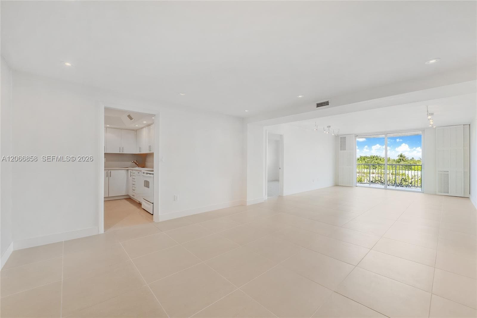 Living Room/Dining Room