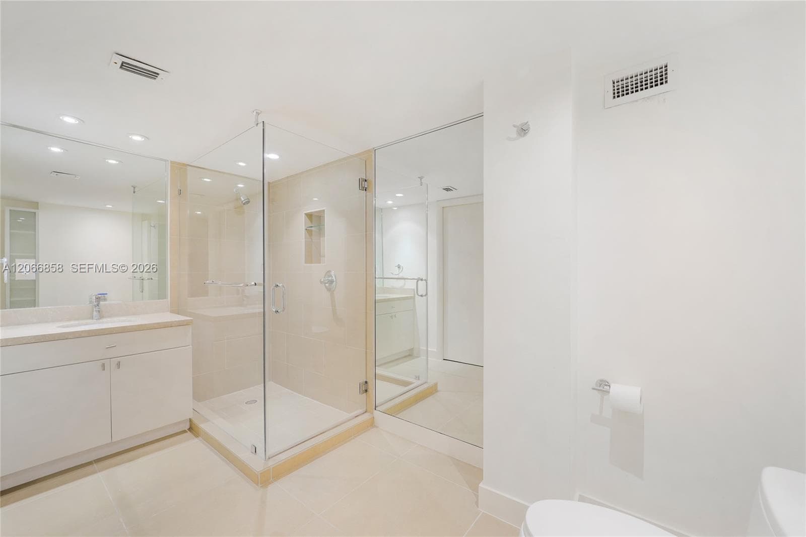 Cape Florida Club · #409 in Key Biscayne - Photo 11