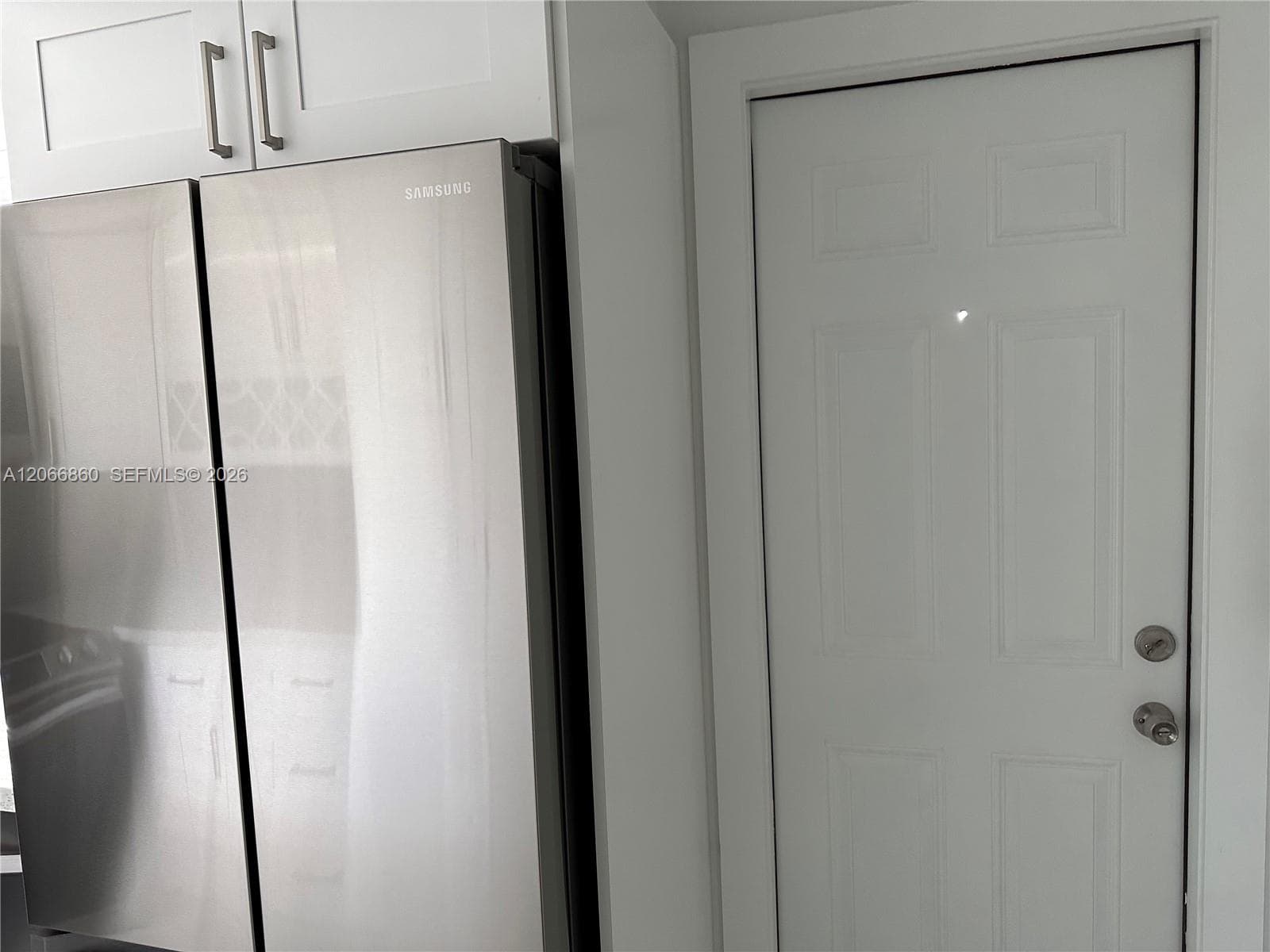 APRIL SONG CONDO · #423 in Hallandale Beach - Photo 2