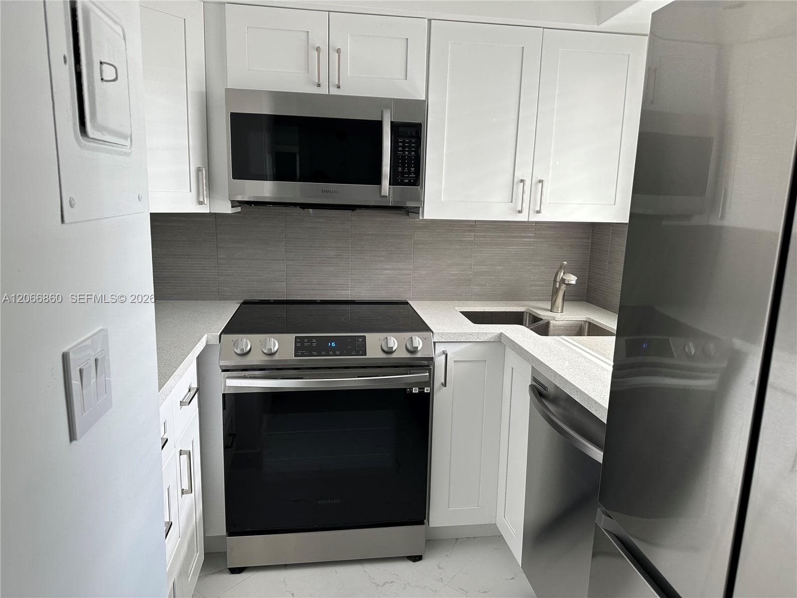 APRIL SONG CONDO · #423 in Hallandale Beach - Photo 7