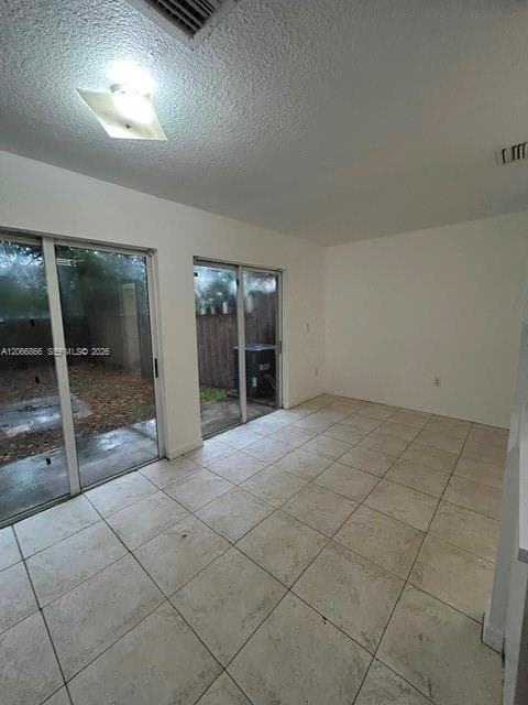 10230 SW 173rd St photo 6