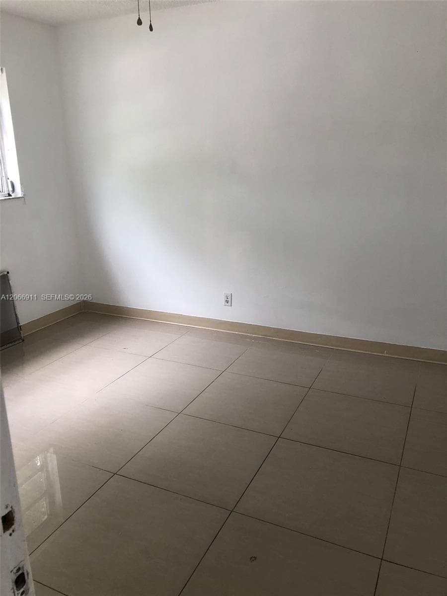 PARKSIDE TOWERS CONDO · #201 in Hallandale Beach - Photo 9
