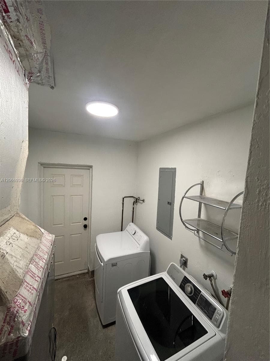 1482 NE 175th St #NA photo 14