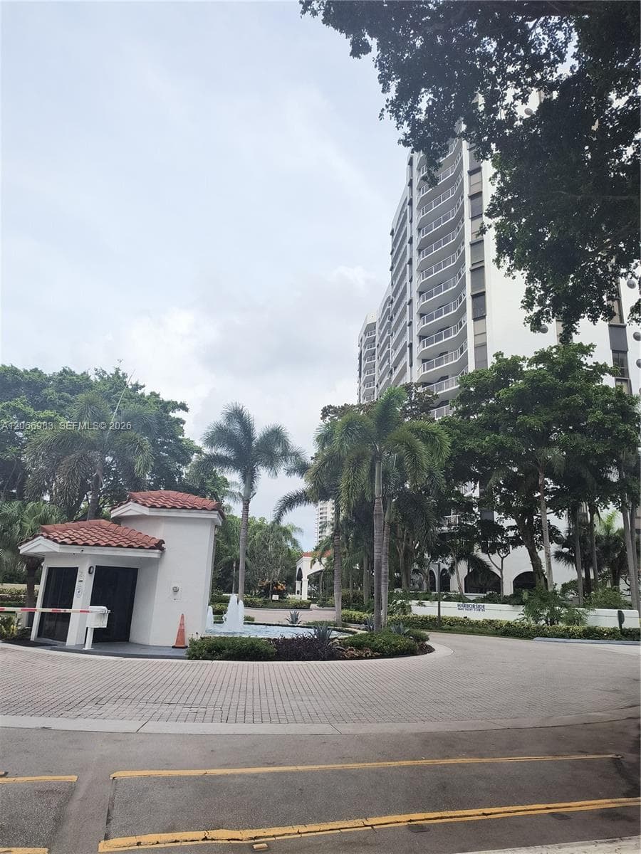 PORTSVIEW @ THE WATERWAYS · #514 in Aventura - Photo 3
