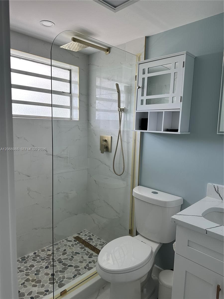 April Song · #423 in Hallandale Beach - Photo 14